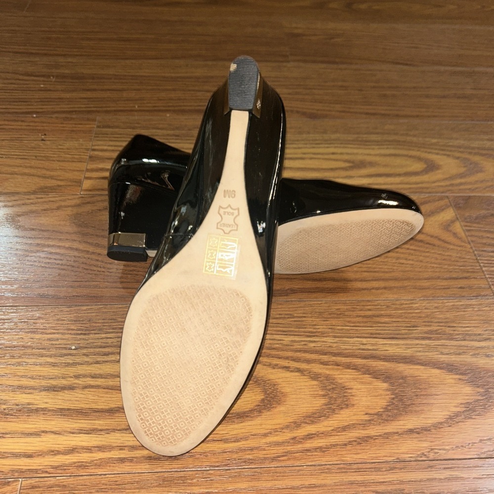 EUC Classic Tory Burch Astoria Black Patent Leather Wedge Heels Size 9 - Picture 9 of 11